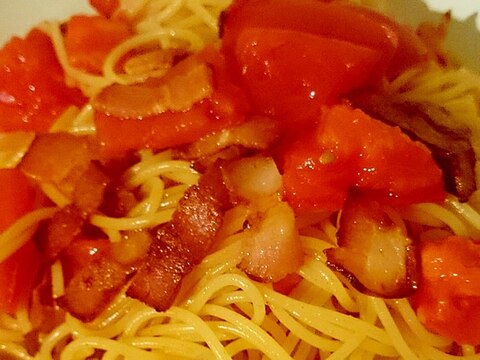 生トマトとベーコンのスパゲティ